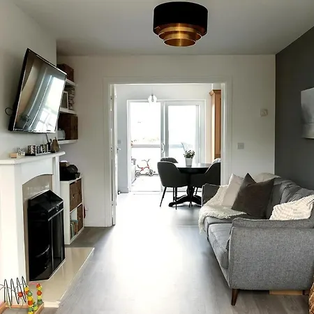 3 Bedroom Family With Sea And Mountain View * 위클로