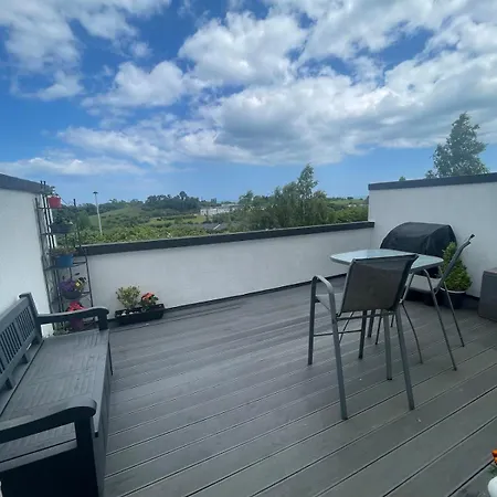 3 Bedroom Family With Sea And Mountain View