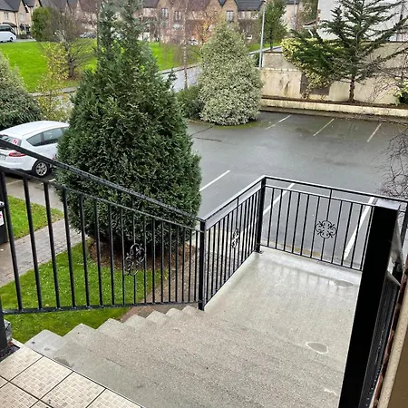 아파트 3 Bedroom Family With Sea And Mountain View